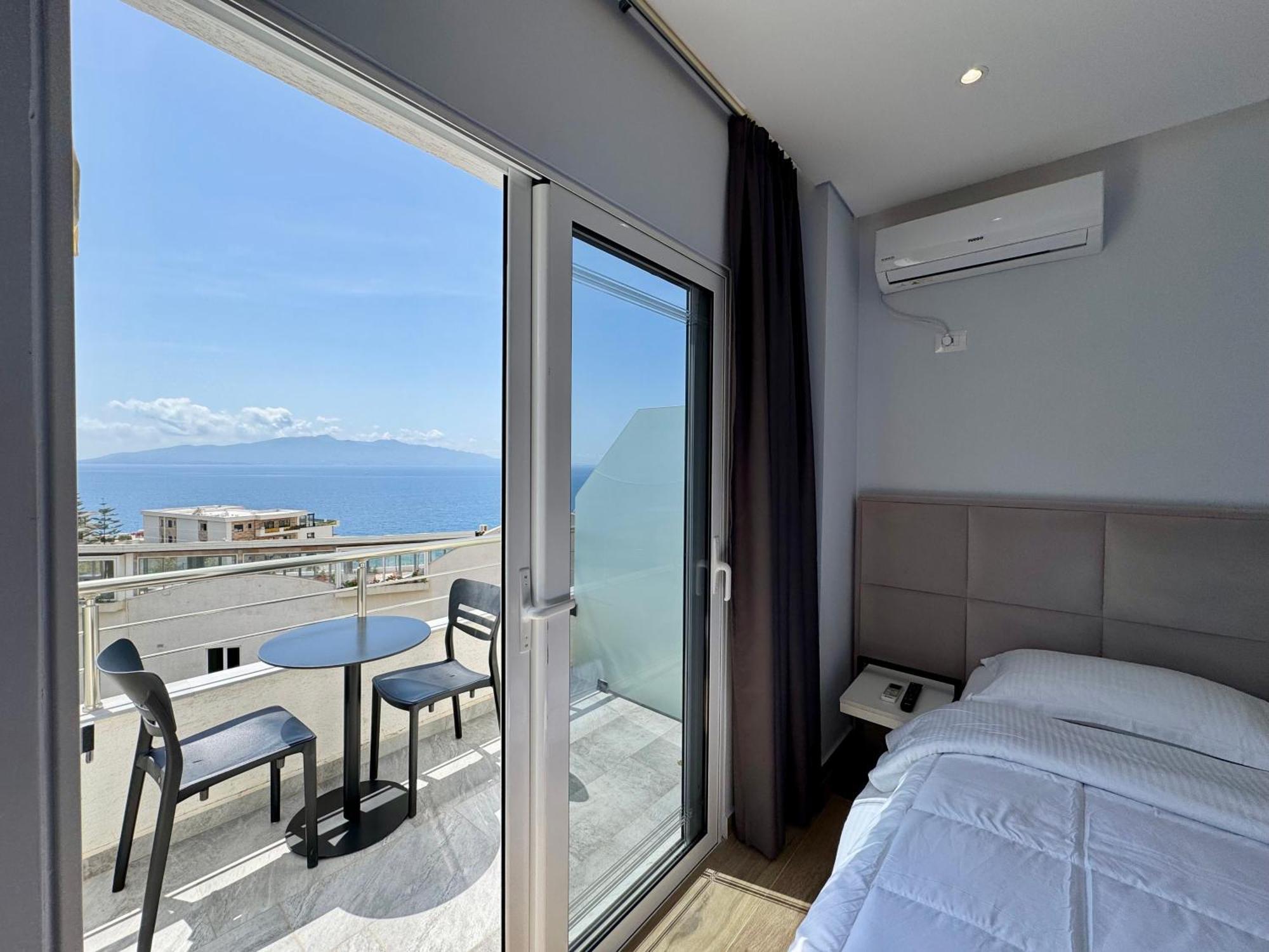 Gjoka Apartments, In Front Of Bougainville Bay Apartamento *