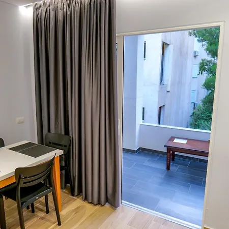Gjoka Apartments, In Front Of Bougainville Bay Sarandë Exterior foto