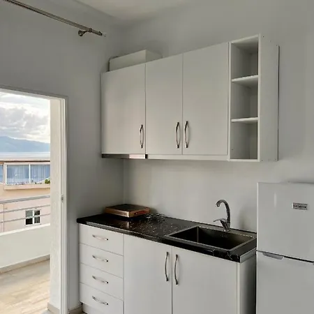 Gjoka Apartments, In Front Of Bougainville Bay Sarandë Exterior foto