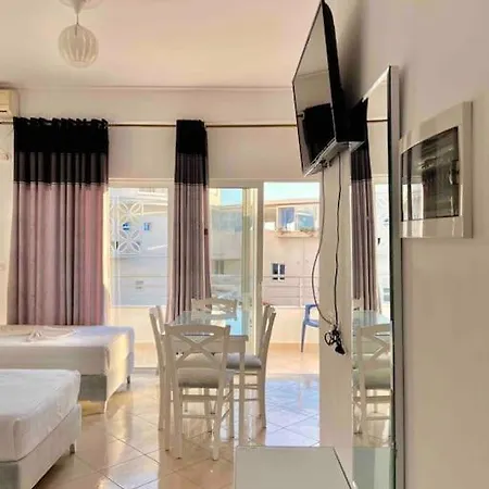 Gjoka Apartments, In Front Of Bougainville Bay Sarandë Zimmer foto