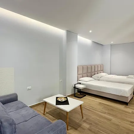 Gjoka Apartments, In Front Of Bougainville Bay Sarandë Exterior foto