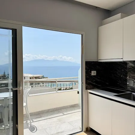 Gjoka Apartments, In Front Of Bougainville Bay Sarandë Exterior foto